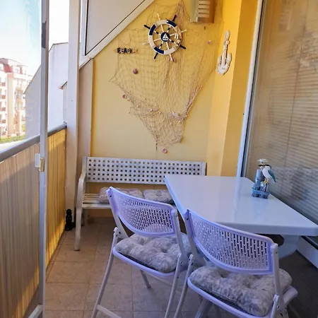 Апартамент Small Sea Sunrise Свети Влас